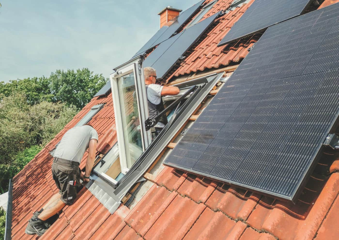 Roto lance sa fenêtre de toit chauffante Designo Heat