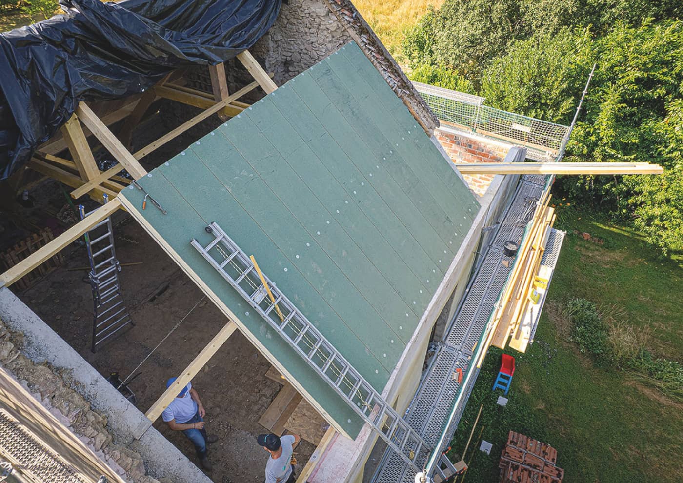 Le panneau de toiture Usystem Roof HB PIR par Unilin Insulation